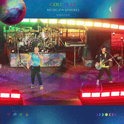 Coldplay fans at live concert with AMPLIFiCAM